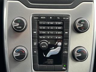 Volvo V70 2.0D D4 AUTOMAT KŮŽE KLIMA - náhled 22