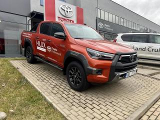 Toyota Hilux 2.8 L AT Invincible