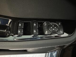 Ford Galaxy Titanium 2.5i HEV 190k aut. - náhled 17