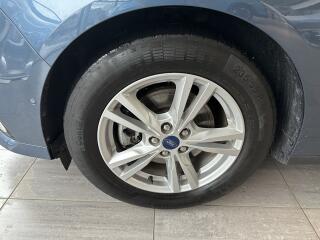 Ford Galaxy Titanium 2.5i HEV 190k aut. - náhled 9