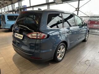 Ford Galaxy Titanium 2.5i HEV 190k aut. - náhled 4