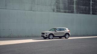Volvo XC40 B3 2.0L 163 HP AT7 FWD CORE