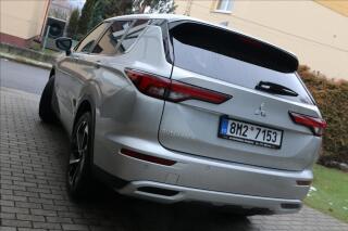 Mitsubishi Outlander 2,4 7míst, intense - náhled 12