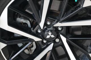 Mitsubishi Outlander 2,4 7míst, intense - náhled 15