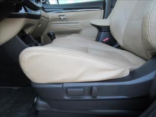 Mitsubishi Outlander 2,3 INTENSE+ 2.2 DI-D 6AT 4WD - náhled 15