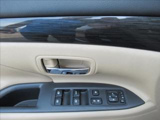 Mitsubishi Outlander 2,3 INTENSE+ 2.2 DI-D 6AT 4WD - náhled 16