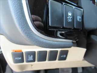 Mitsubishi Outlander 2,3 INTENSE+ 2.2 DI-D 6AT 4WD - náhled 17