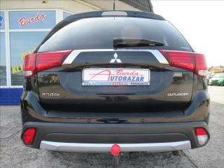 Mitsubishi Outlander 2,3 INTENSE+ 2.2 DI-D 6AT 4WD - náhled 8