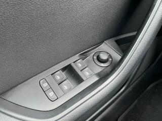 Ford Focus (2020) Com. 1.5TDCI 88kW! TITANIUM! - náhled 22