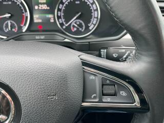 Ford Focus (2020) Com. 1.5TDCI 88kW! TITANIUM! - náhled 25