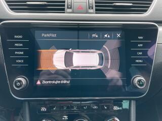 Ford Focus (2020) Com. 1.5TDCI 88kW! TITANIUM! - náhled 35