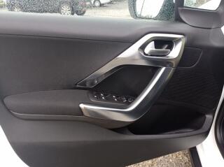 Peugeot 2008 1.5 75kW/Navi/1Maj/TOP - náhled 11