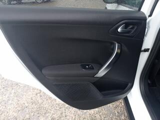 Peugeot 2008 1.5 75kW/Navi/1Maj/TOP - náhled 13