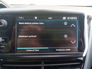 Peugeot 2008 1.5 75kW/Navi/1Maj/TOP - náhled 31