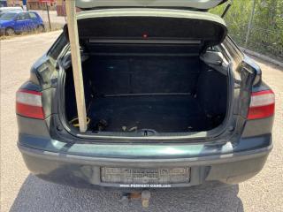 Renault Laguna 1,9 dCi TAŽNÉ BEZ STK - náhled 26