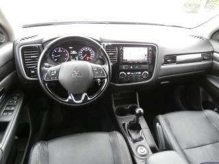 Mitsubishi Outlander (2016) 2.2D 110kW 6 st. MAN 4X4 - náhled 16
