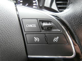 Mitsubishi Outlander (2016) 2.2D 110kW 6 st. MAN 4X4 - náhled 19