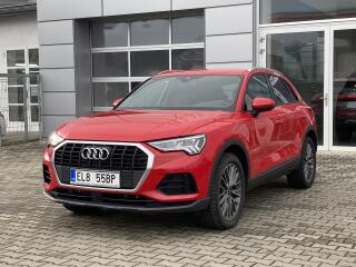 Audi Q3 TFSIe - p�edv�d�c� v�z, z�ruka