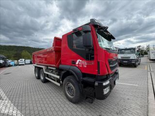 Iveco Trakker 12.9