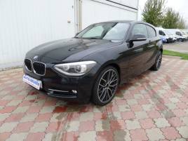 BMW 118D*AUTOMAT*Vyh.sedadla*R19 