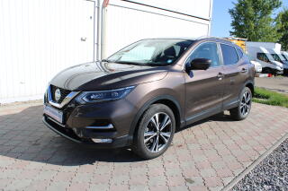 Nissan Qashqai 1.3 DiG-T 1.Majitel �R Panoram