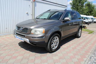Volvo XC90 2.4 D5 AWD SUMMUM 7 M�ST CZ
