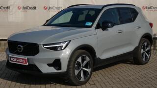 Volvo XC40 B3 PLUS DARK