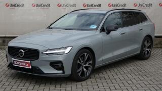 Volvo V60 B4 benzin Plus Dark DCT