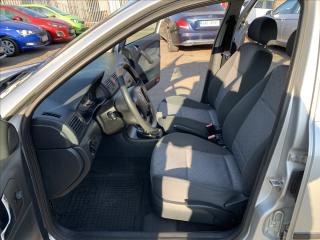 Škoda Octavia 1,6 MPI Tour Combi,ČR - náhled 13