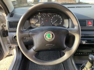 Škoda Octavia 1,6 MPI Tour Combi,ČR - náhled 10