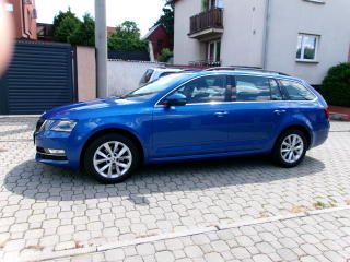 koda Octavia Combi 2.0TDi DSG, STYLE, NAVI