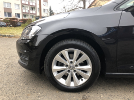 Volkswagen Golf Variant (2015) 1,6TDi Bi-Xenon,P+Z PDC, NAVI - náhled 16