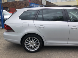 Volkswagen Golf Variant (2011) 2,0TDi STYLE nez. top. panoram - náhled 16