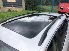Volkswagen Golf Variant (2011) 2,0TDi STYLE nez. top. panoram - náhled 21