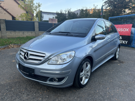 Mercedes-Benz 200 Xenony Rezervace