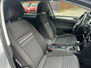 Volkswagen Golf Variant (2015) 1,2TSi DSG 81kW "Cup" - náhled 39