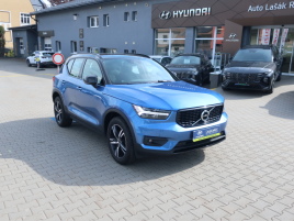 Volvo XC40 R-DESIGN,TOP STAV REZERVACE