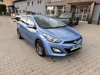 Hyundai i30 WG 1.6i 88Kw TRIKOLOR KLIMA