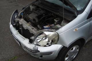 Toyota Yaris (2005) 1.0 VVT-i, Klima, Pojízdné ! - náhled 13