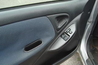 Toyota Yaris (2005) 1.0 VVT-i, Klima, Pojízdné ! - náhled 15