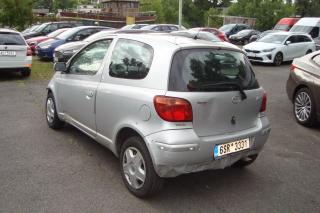 Toyota Yaris (2005) 1.0 VVT-i, Klima, Pojízdné ! - náhled 4