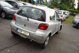 Toyota Yaris (2005) 1.0 VVT-i, Klima, Pojízdné ! - náhled 6