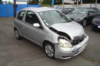 Toyota Yaris (2005) 1.0 VVT-i, Klima, Pojízdné ! - náhled 8
