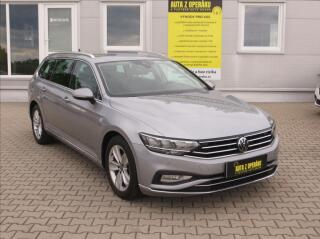 Volkswagen Passat 1.5 TSI 110kW DSG Elegance �R