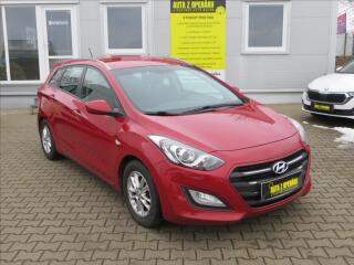 Hyundai i30 1.6 GDi Czech Edition �R