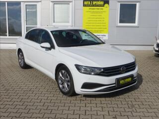 Volkswagen Passat 1.5 TSI 110kW Business �R