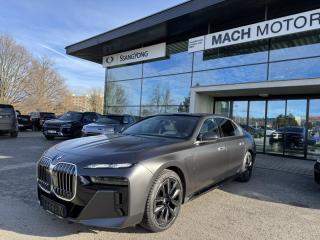 BMW 750e xDrive MAX vvava