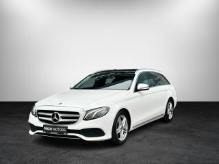 Mercedes-Benz E 220d, panorama REZERVACE