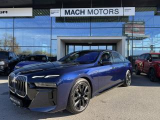 BMW 750e xDrive TV Skladem