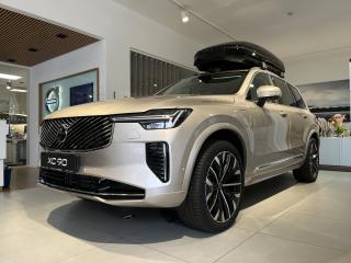 Volvo XC90 T8 AWD ULTRA BRIGHT